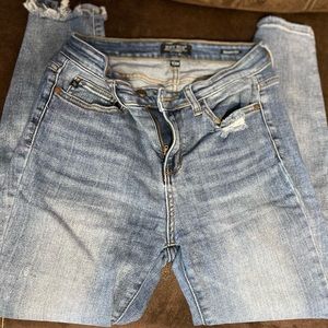 Judy Blue distressed jeans size 7